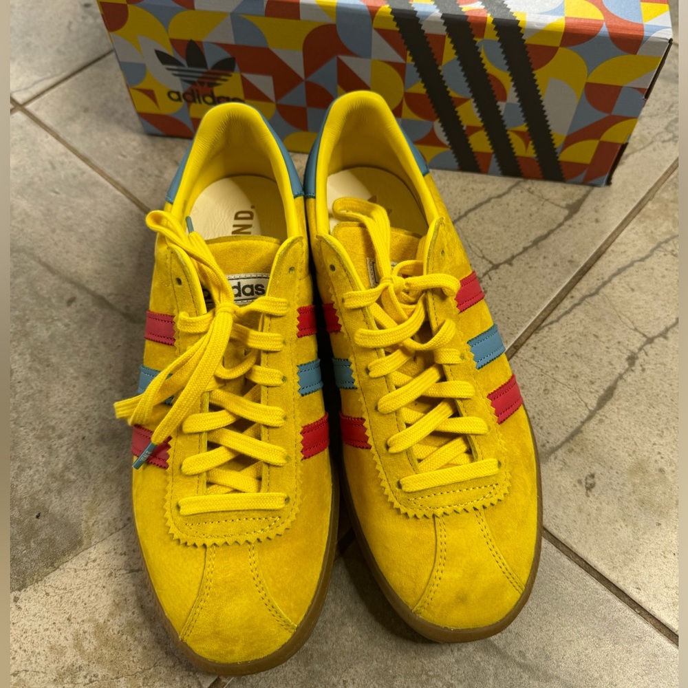 Adidas END Collab - Picture 3 of 6